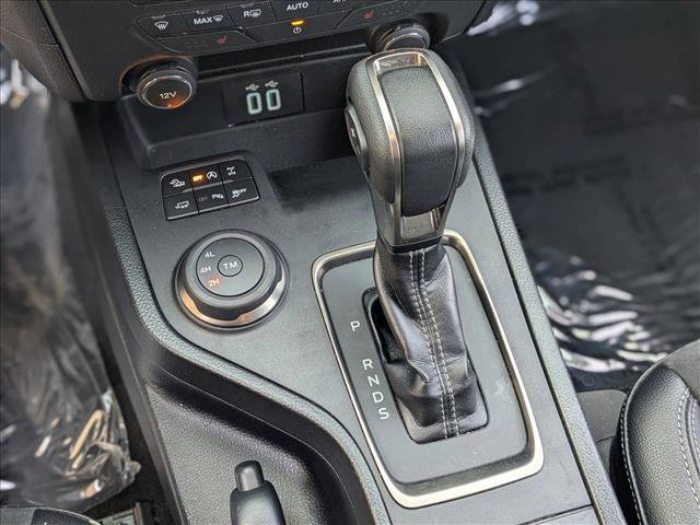 Used 2021 Ford Ranger Lariat w/ Tremor Off-Road Package image 11