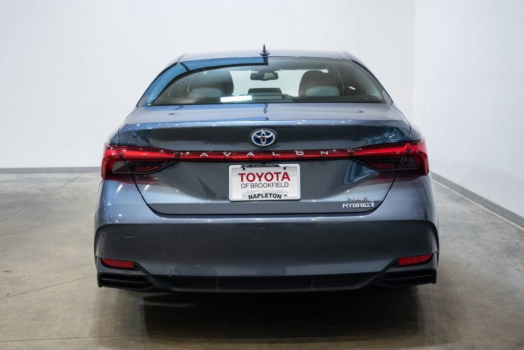Certified 2021 Toyota Avalon XLE FWD image 8