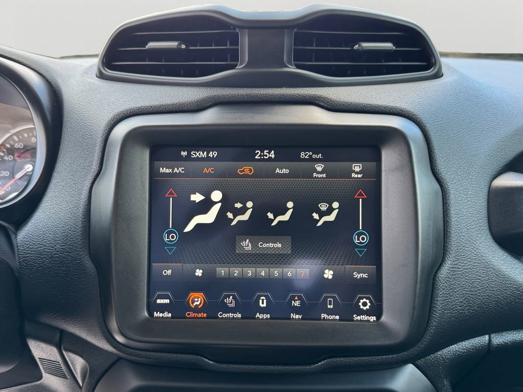 Used 2022 Jeep Renegade Trailhawk w/ Trailer Tow Group image 22