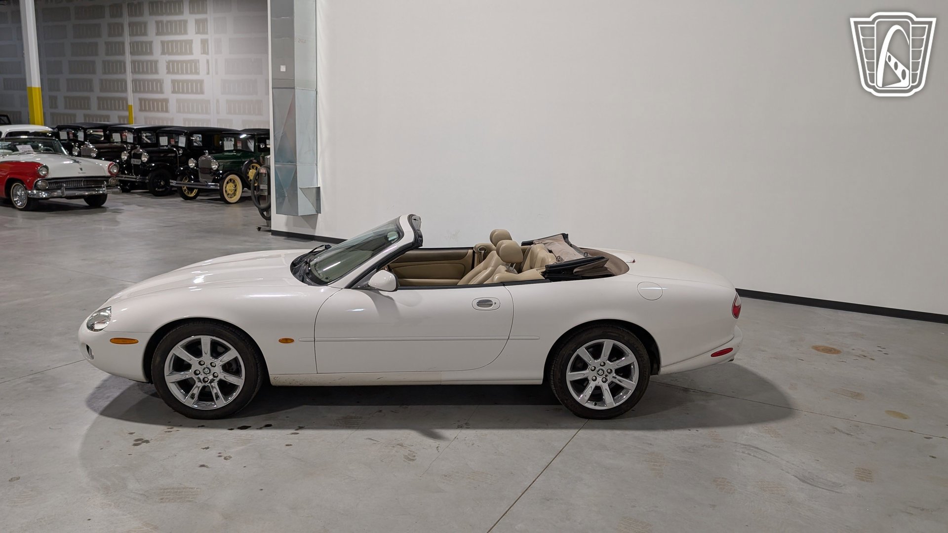 Used 2003 Jaguar XK8 Convertible image 5