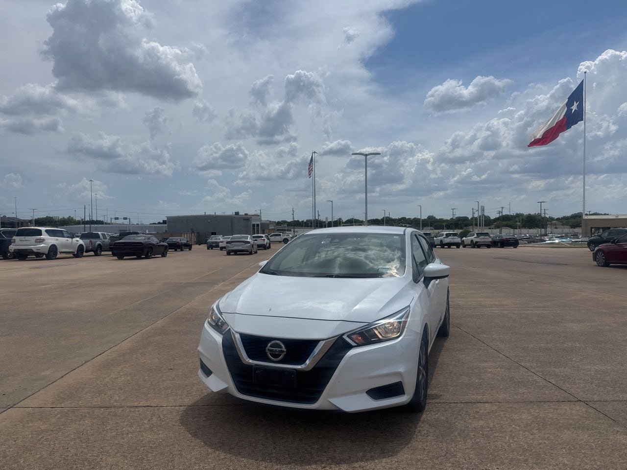 Certified 2022 Nissan Versa SV FWD image 7