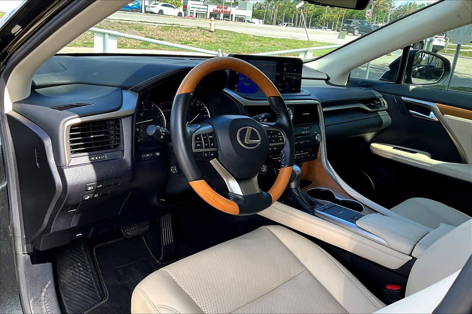 Used 2022 Lexus RX 350 FWD w/ Premium Package image 18