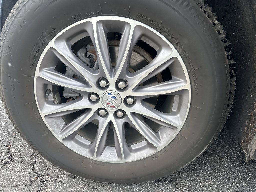 Used 2024 Buick Enclave Essence AWD/4WD image 22