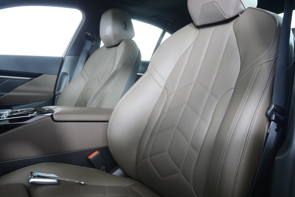 Certified 2026 BMW 530i RWD image 11