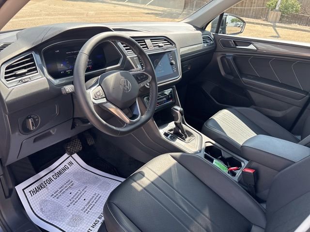 Used 2023 Volkswagen Tiguan SE image 12