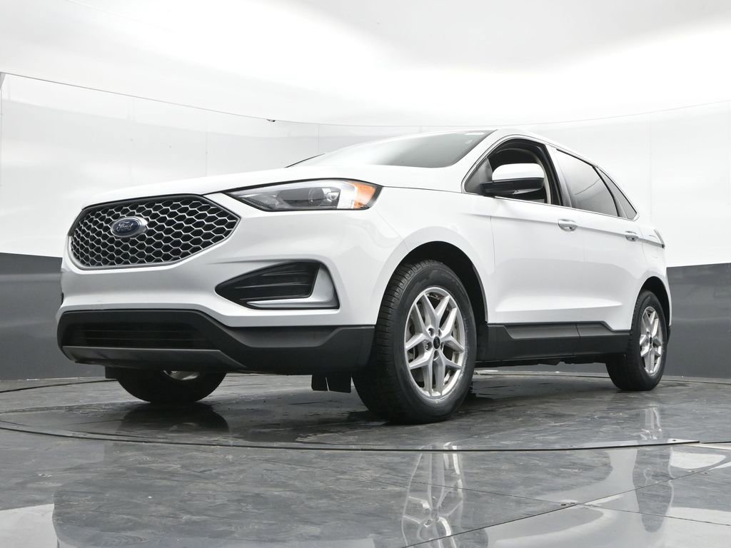 Used 2024 Ford Edge SEL image 49