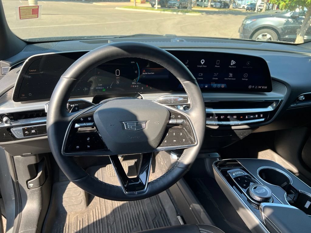 Used 2024 Cadillac Lyriq Sport AWD/4WD image 14
