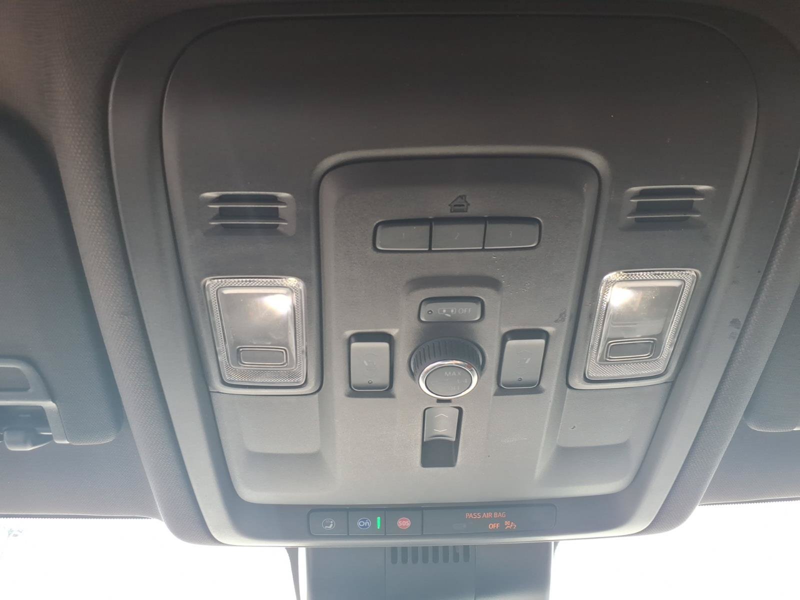 Used 2023 GMC Yukon Denali RWD image 18