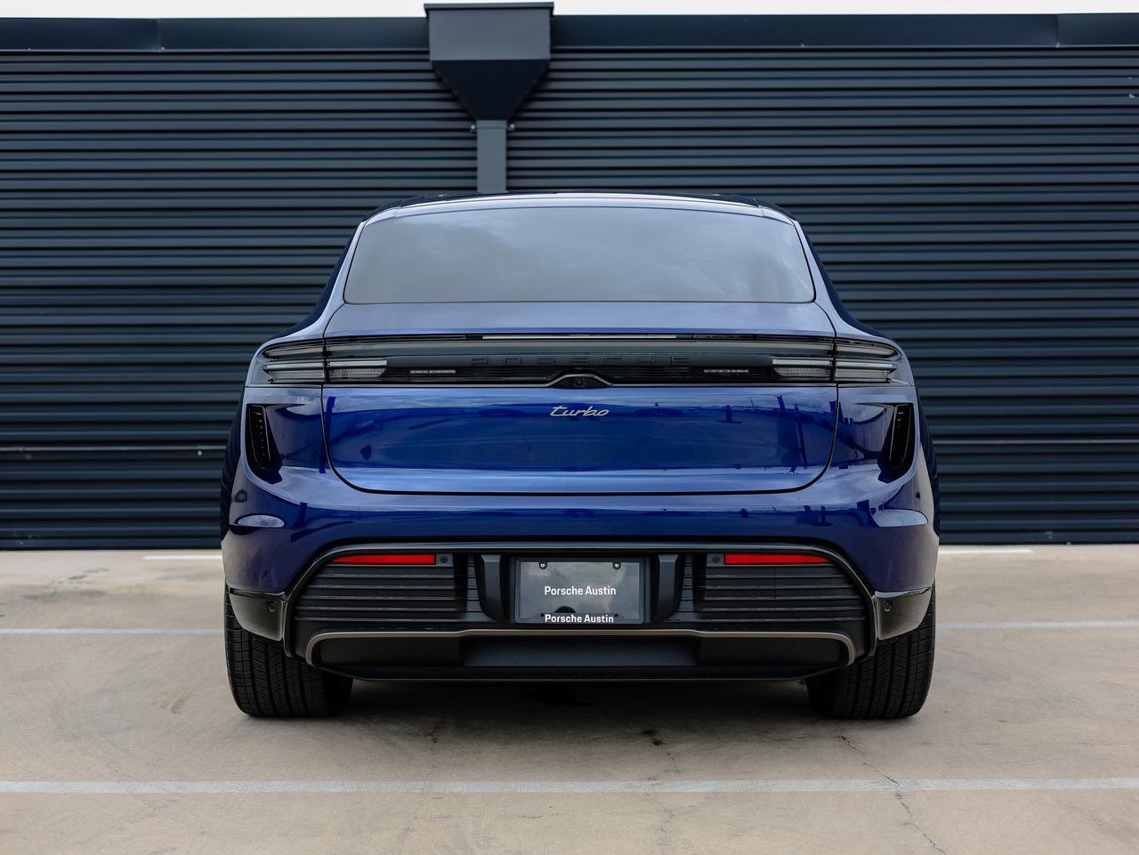 New 2025 Porsche Macan Turbo Electric image 6