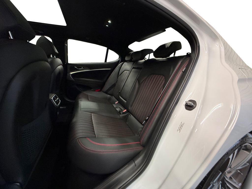 Used 2025 Genesis G70 3.3T Advanced image 13