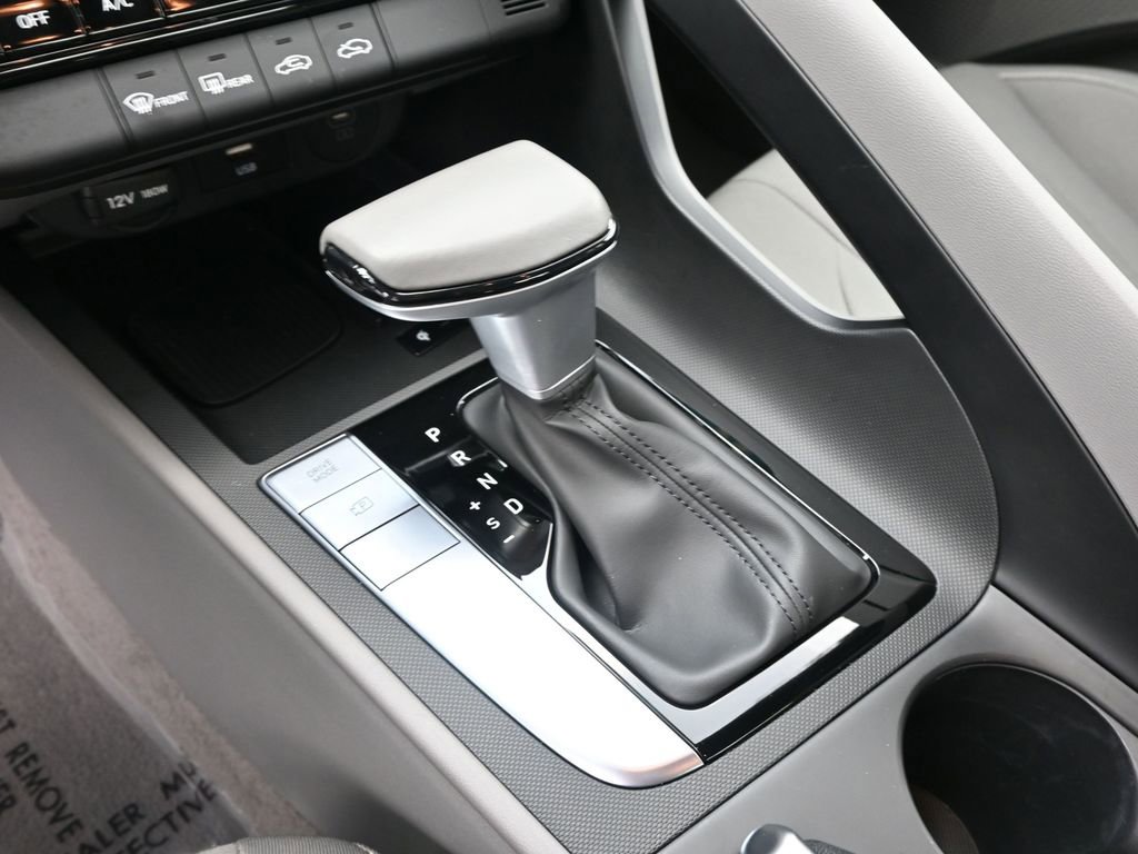 Certified 2026 Hyundai Elantra Sport w/ Cargo Package FWD image 19