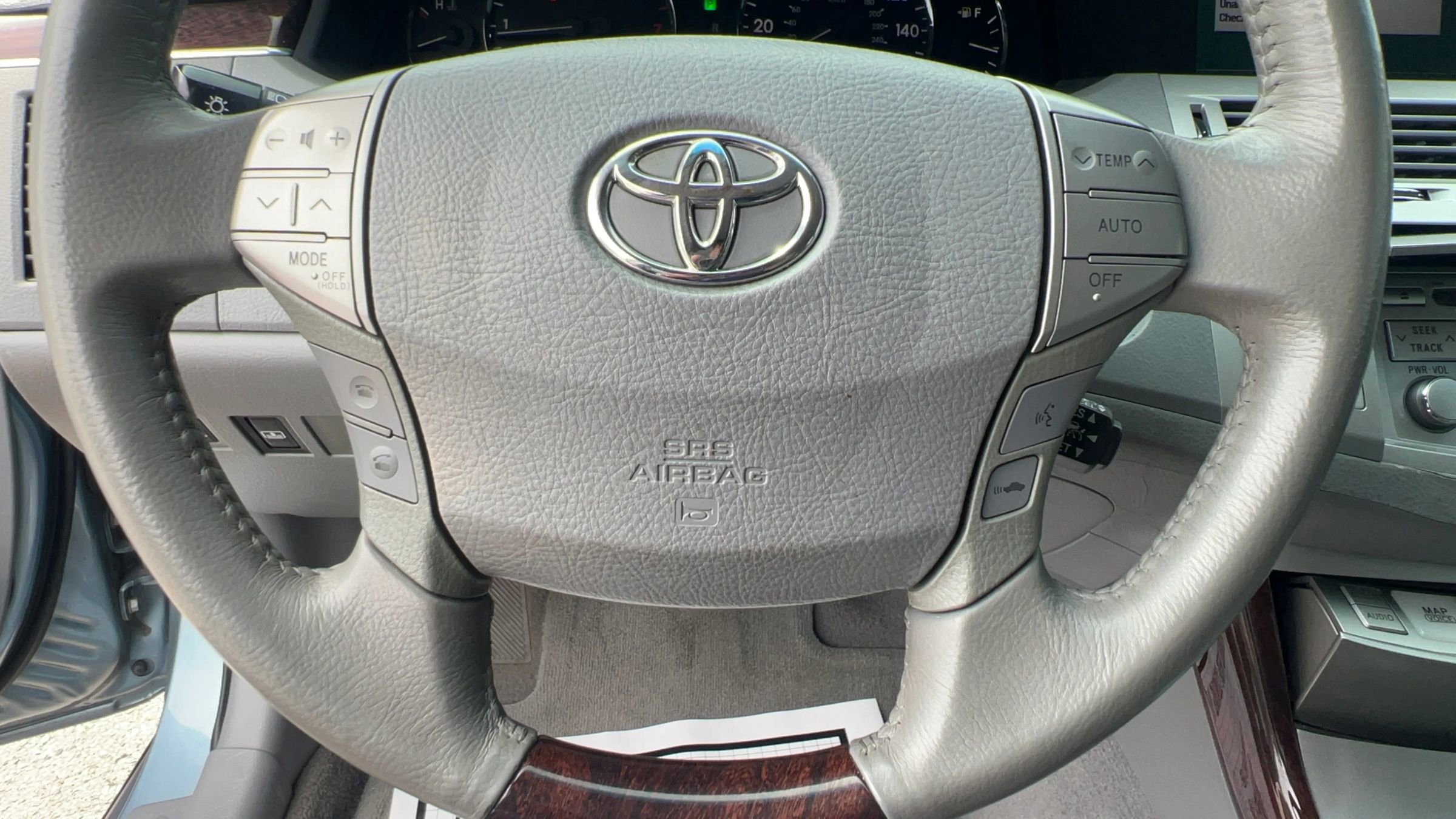 Used 2008 Toyota Avalon Limited FWD image 10