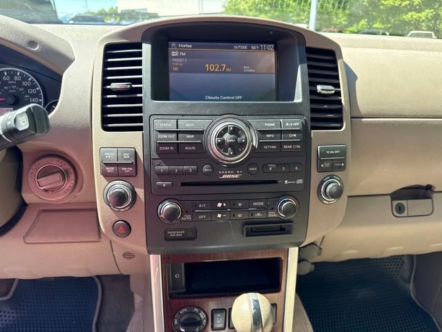 Used 2012 Nissan Pathfinder LE AWD/4WD image 18