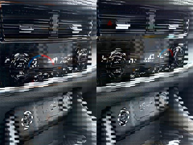 Used 2023 Nissan Rogue SV w/ SV Premium Package image 25