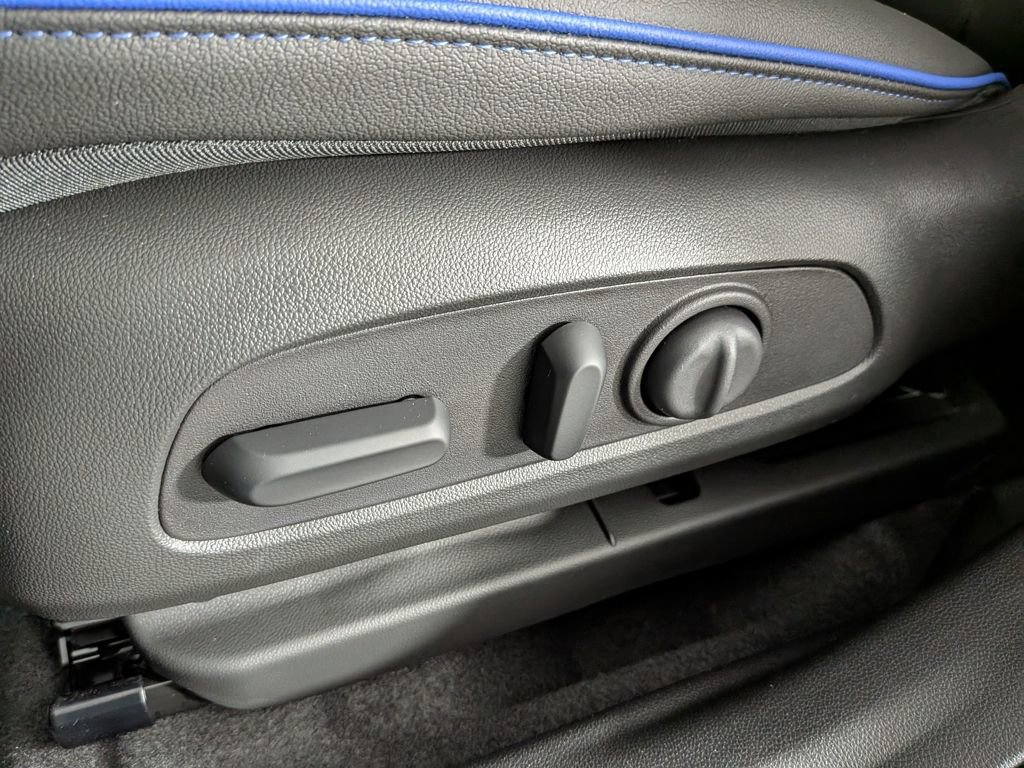 New 2025 Buick Envista Sport Touring w/ Convenience I Package image 17