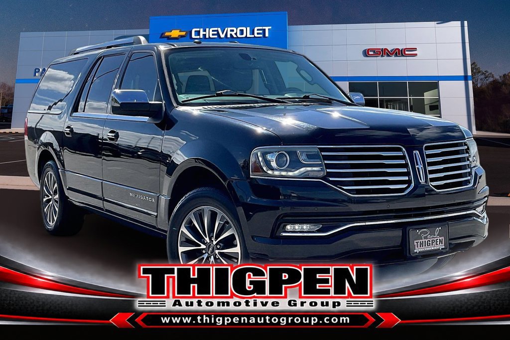 Used 2016 Lincoln Navigator L Select RWD image 1