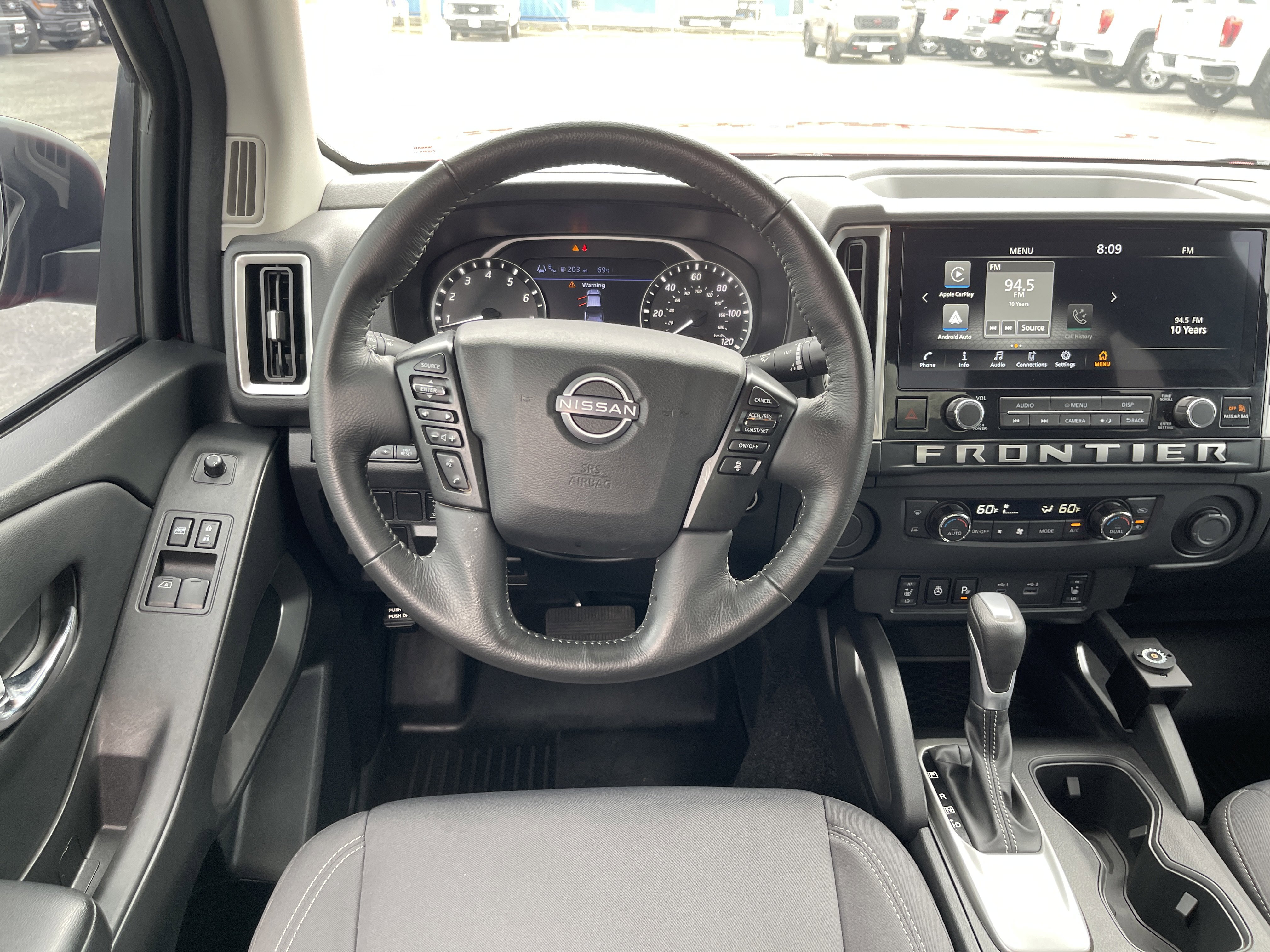 Used 2025 Nissan Frontier SV w/ SV Convenience Package image 25
