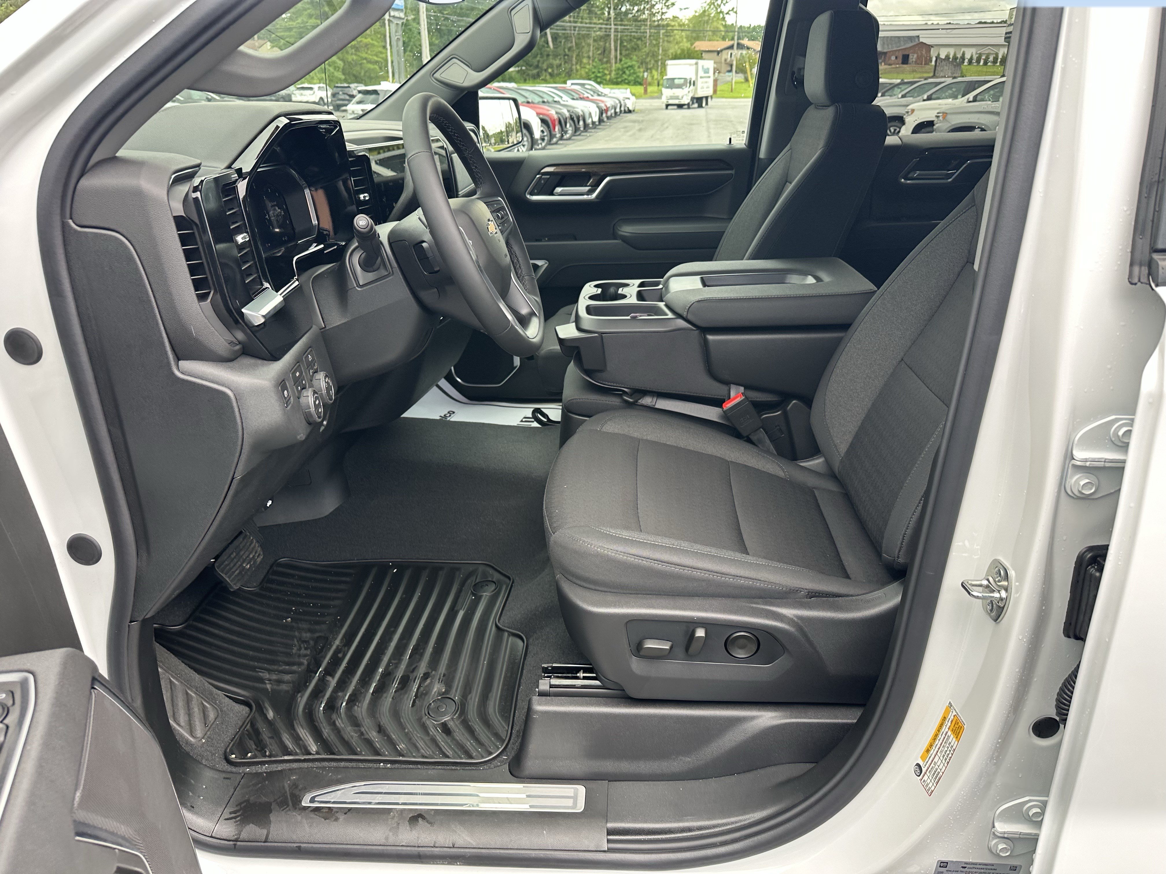 New 2026 Chevrolet Silverado 1500 LT AWD/4WD image 9