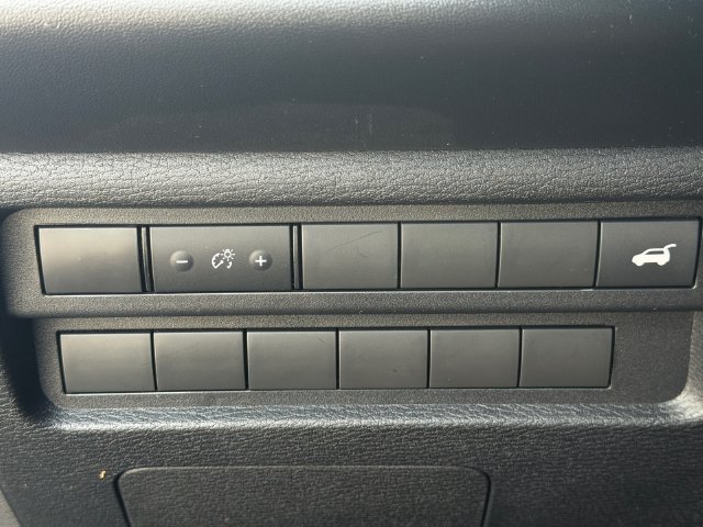 Used 2023 Mitsubishi Outlander SE AWD/4WD image 19