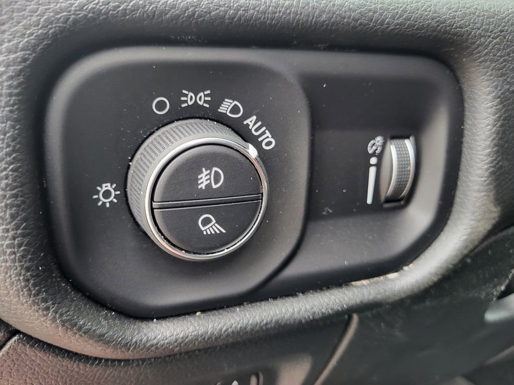 Used 2023 RAM 1500 Big Horn image 23