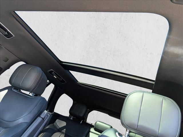 Used 2023 Land Rover Range Rover SE image 15