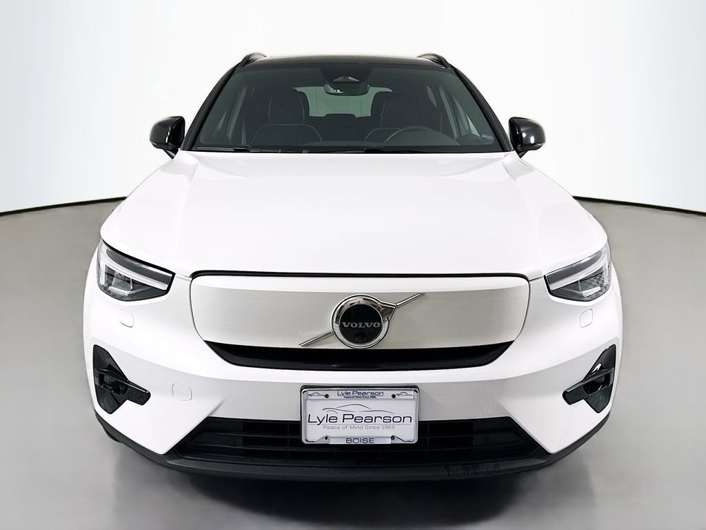 Used 2023 Volvo XC40 Recharge Plus AWD/4WD image 6