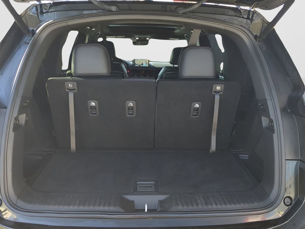 Used 2025 Honda Pilot Black Edition image 12