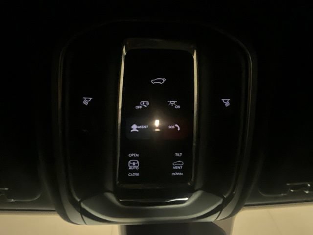 Used 2024 Jeep Grand Cherokee L Altitude AWD/4WD image 31
