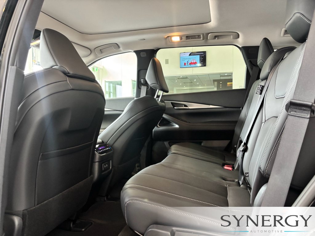Certified 2027 INFINITI QX60 Luxe w/ Cargo Package FWD image 24