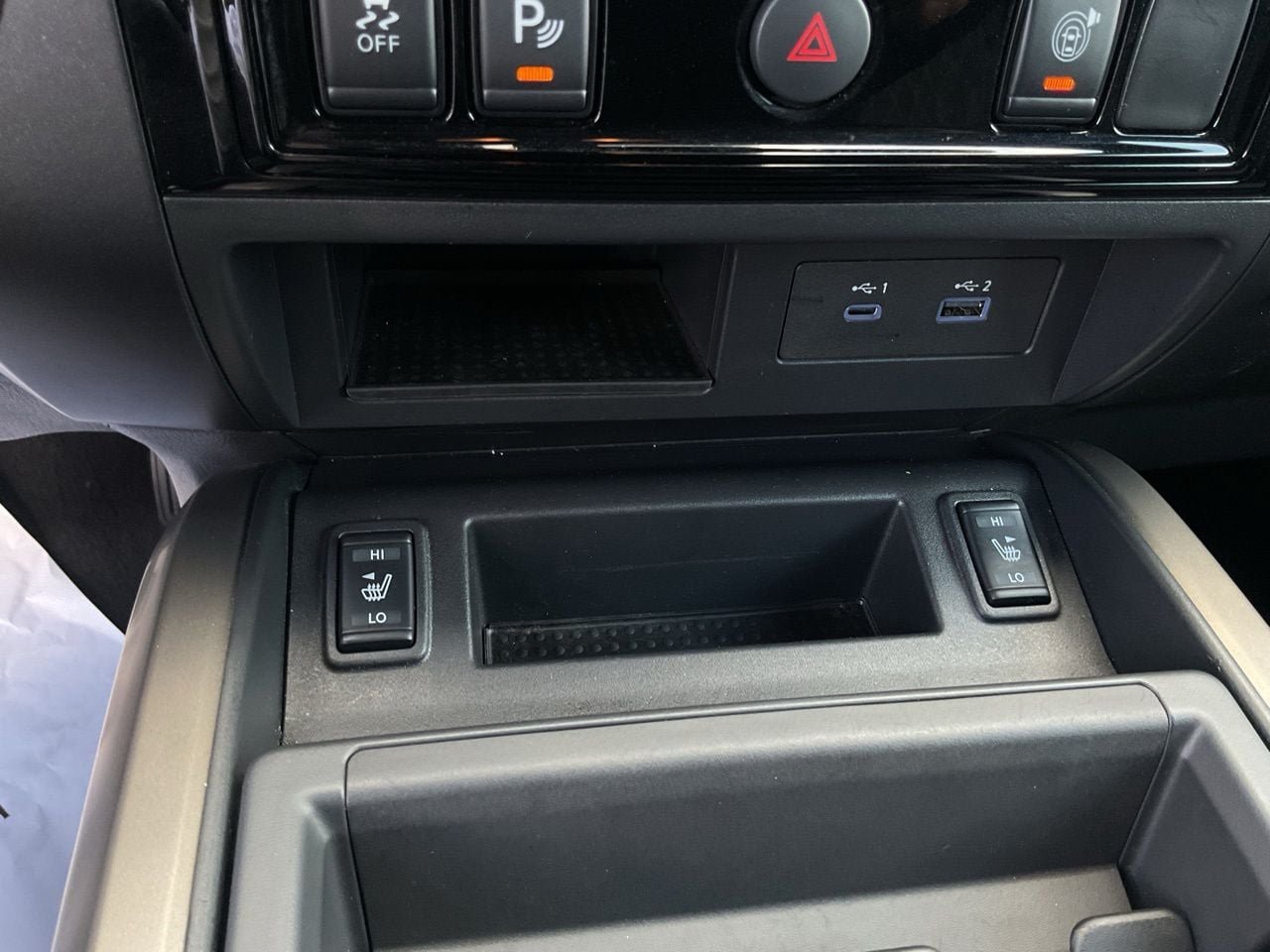 Used 2024 Nissan Titan SV w/ SV Bronze Edition Package RWD image 23