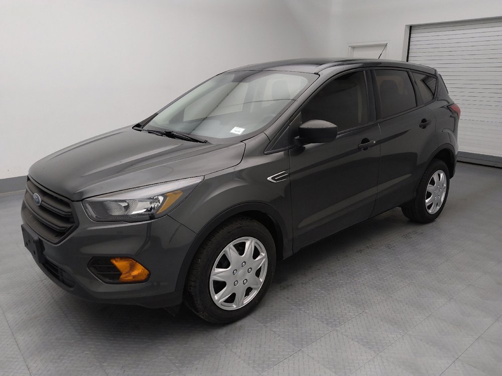 Used 2019 Ford Escape S image 2