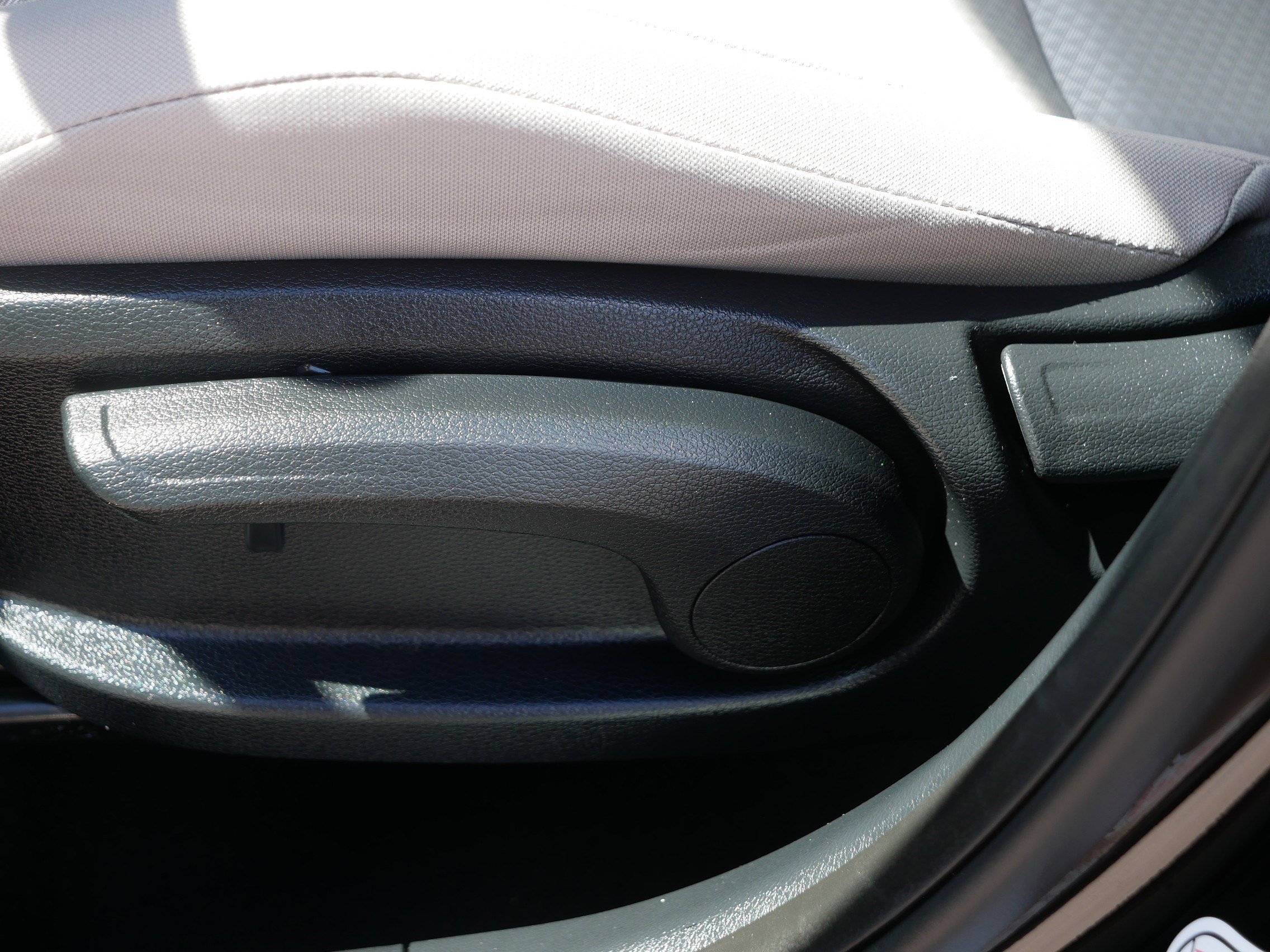 Certified 2025 Kia Soul LX FWD image 20
