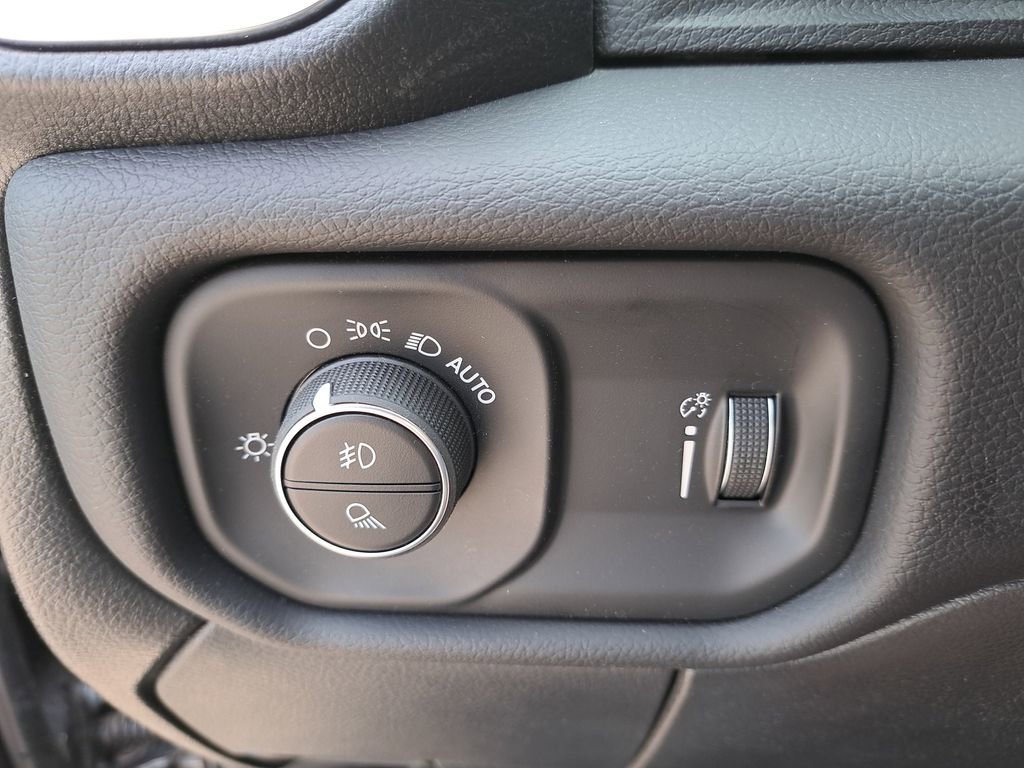 New 2025 RAM 2500 Big Horn image 25