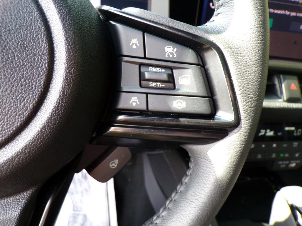 Used 2026 Subaru Outback Limited AWD/4WD image 31