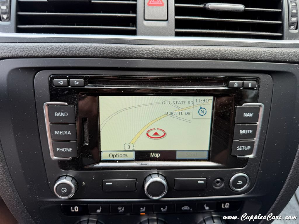 Used 2013 Volkswagen Jetta GLI Autobahn FWD image 26