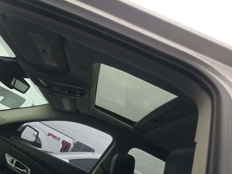 Used 2012 GMC Terrain SLT FWD image 25