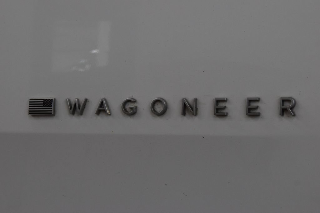 Used 2022 Jeep Wagoneer Series I w/ Convenience Group I AWD/4WD image 16