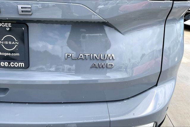 New 2026 Nissan Rogue Platinum w/ Tech Package AWD/4WD image 18