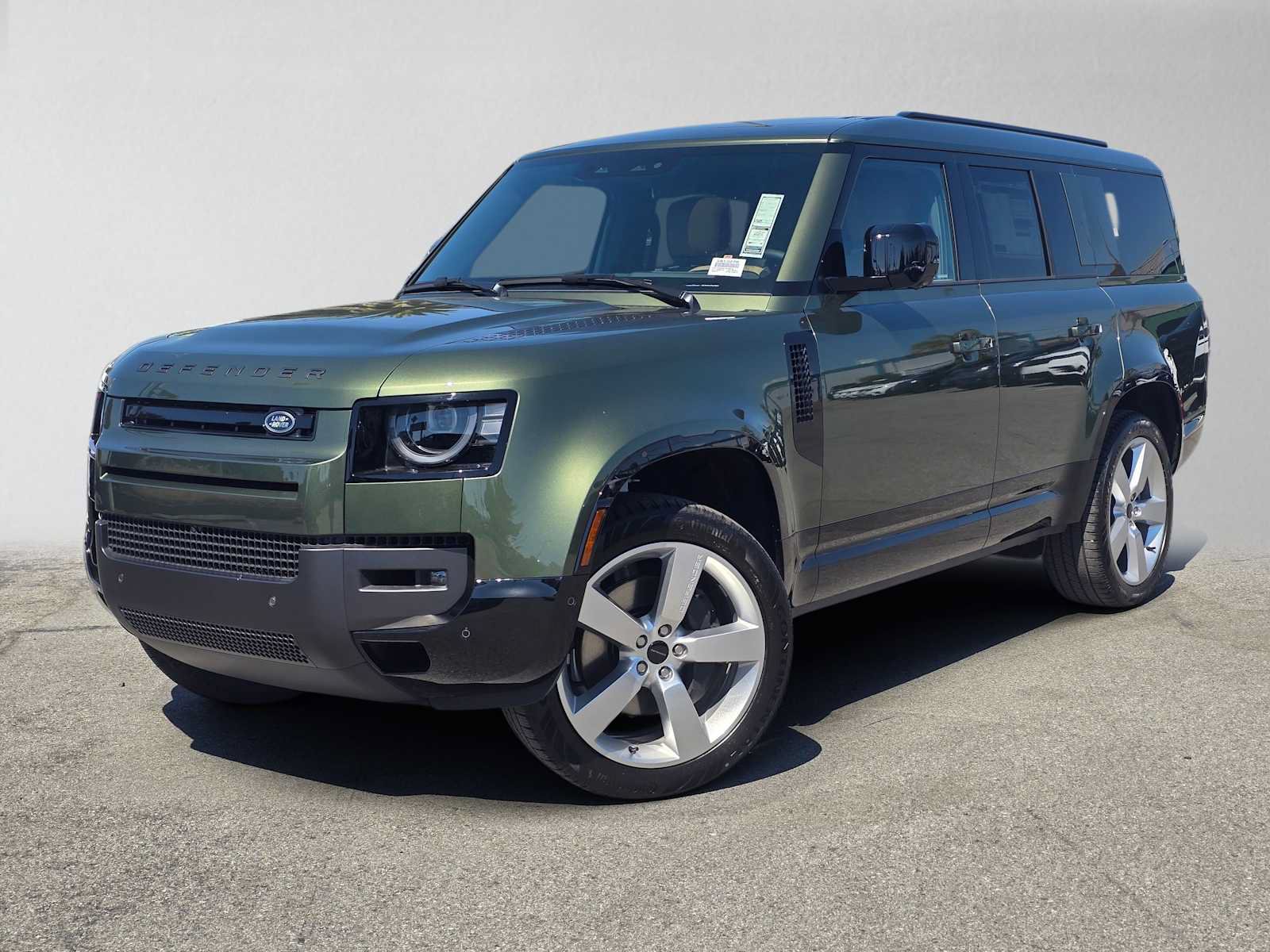 New 2026 Land Rover Defender 130 X-Dynamic SE