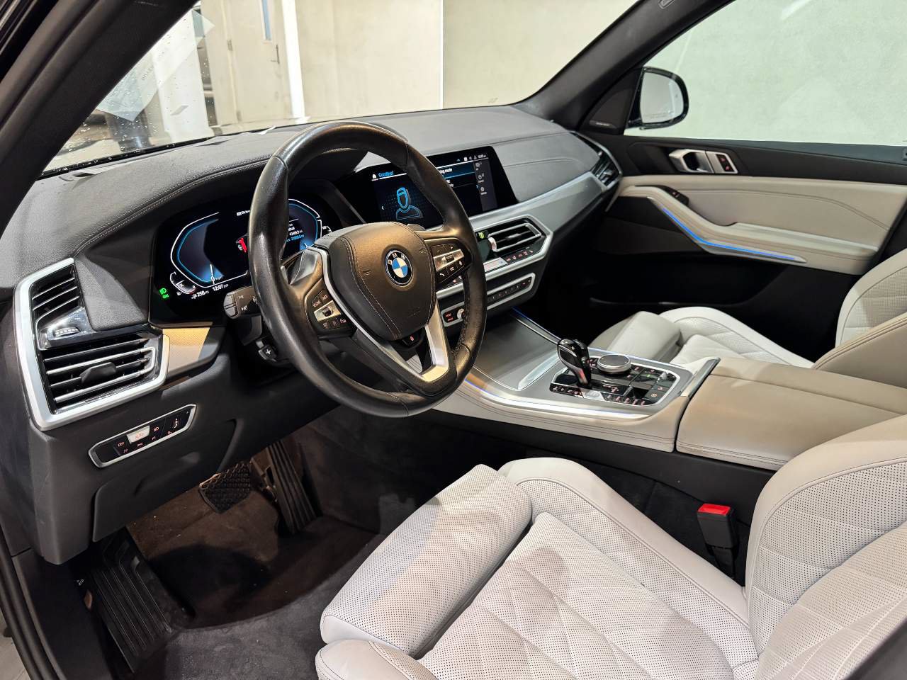 Certified 2023 BMW X5 xDrive45e w/ Climate Comfort Package AWD/4WD image 13
