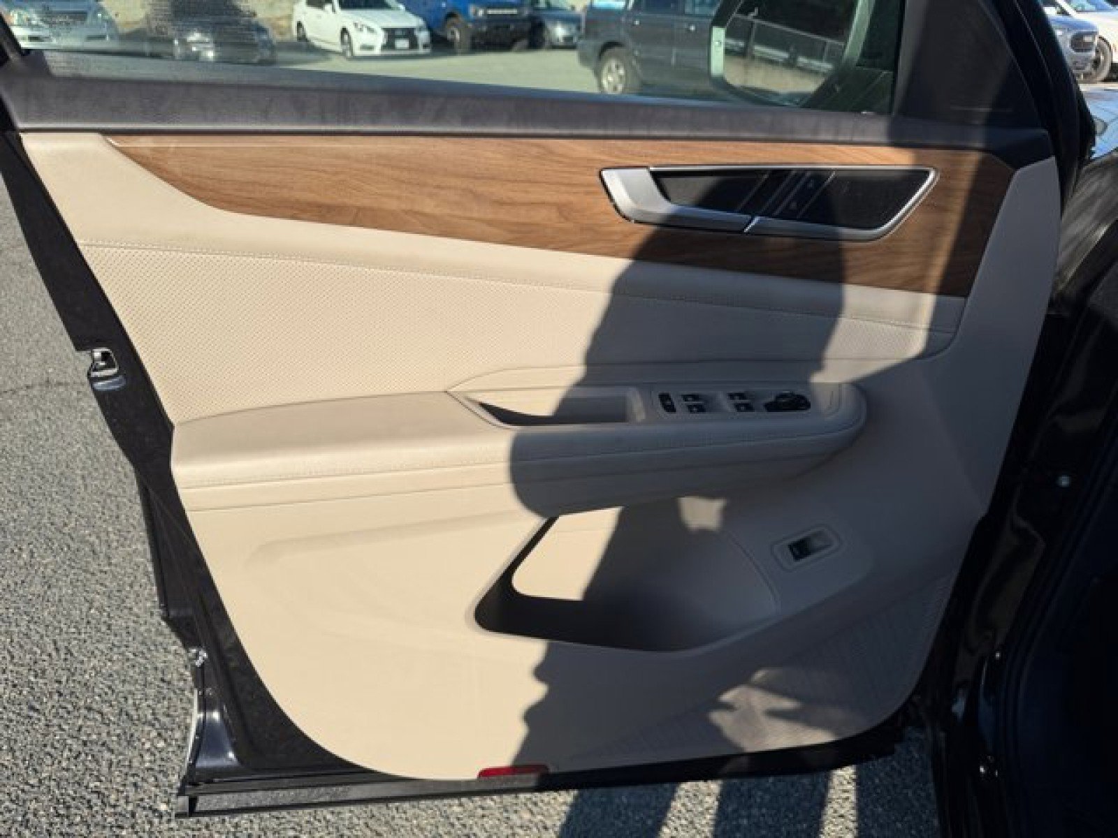 Used 2024 Volkswagen Atlas SE image 20