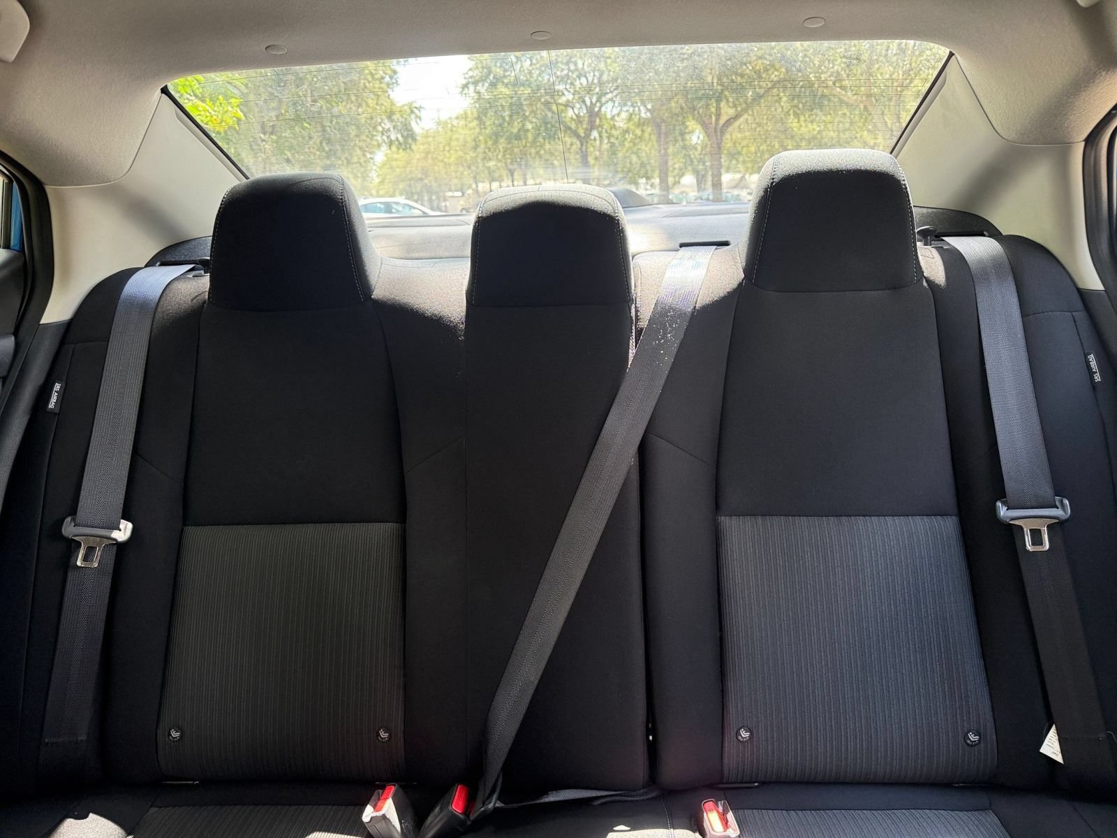 Used 2025 Nissan Sentra SV FWD image 34