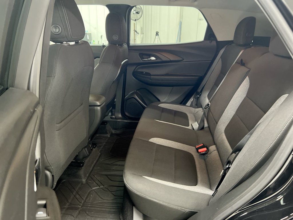 Used 2024 Chevrolet TrailBlazer LT w/ Convenience Package FWD image 22