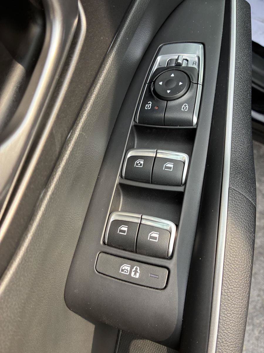 Used 2025 Kia Sorento X-Line EX AWD/4WD image 24