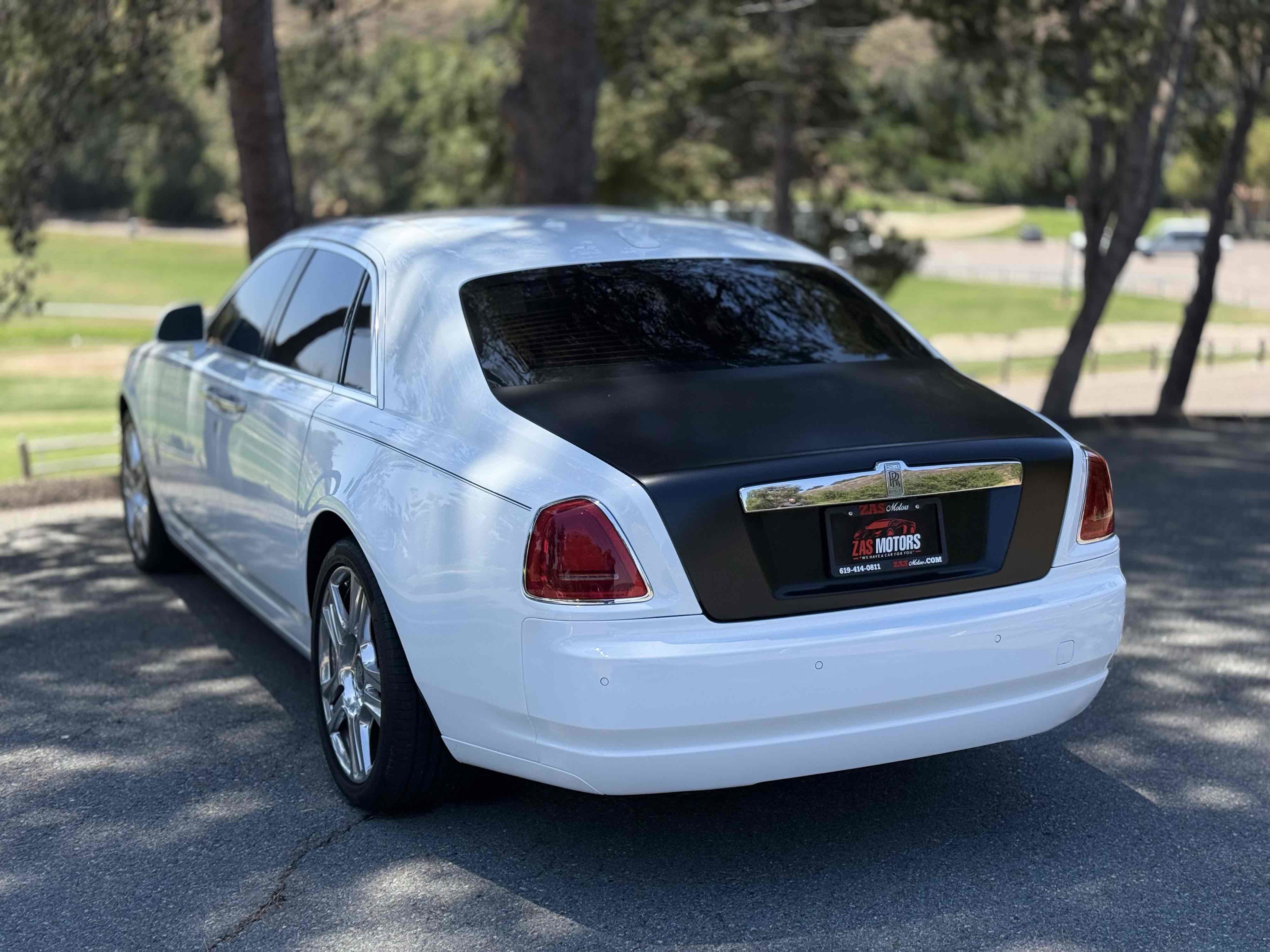 Used 2016 Rolls-Royce Ghost RWD image 12