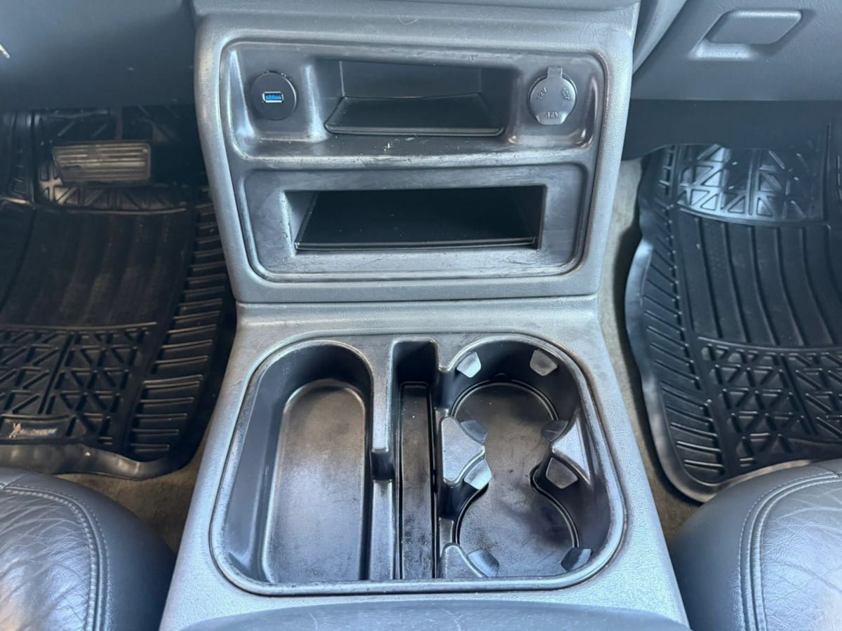 Used 2004 Chevrolet Silverado 2500 LT RWD image 53