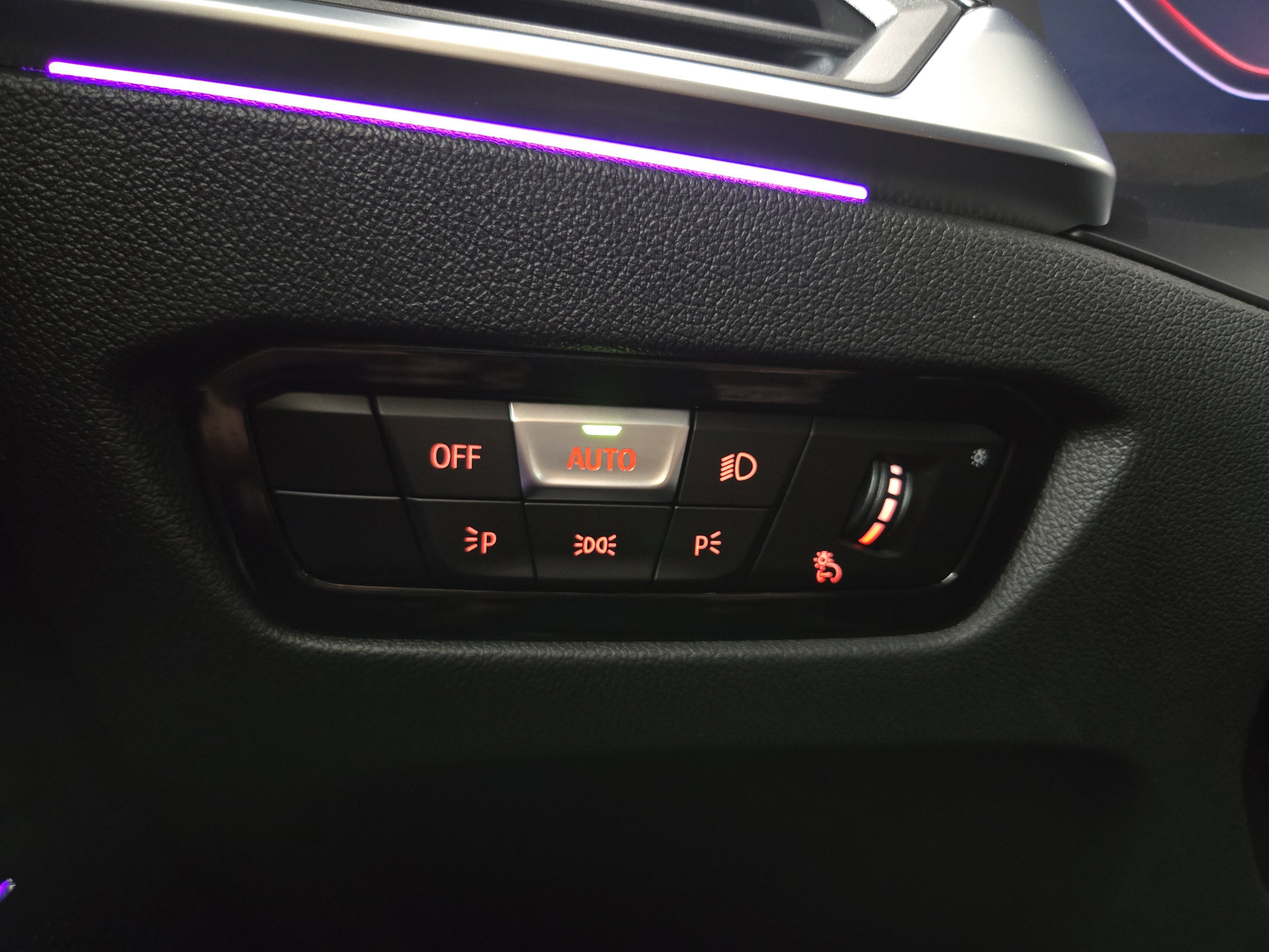 Used 2022 BMW 330i xDrive 330i xDrive w/ Convenience Package image 27