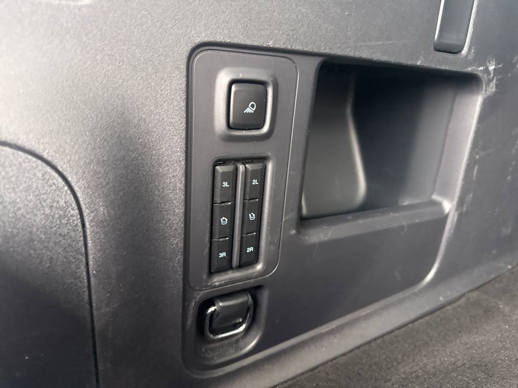 Used 2025 Ford Expedition Max Active AWD/4WD image 19