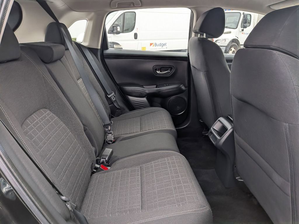 Used 2025 Honda HR-V LX image 29