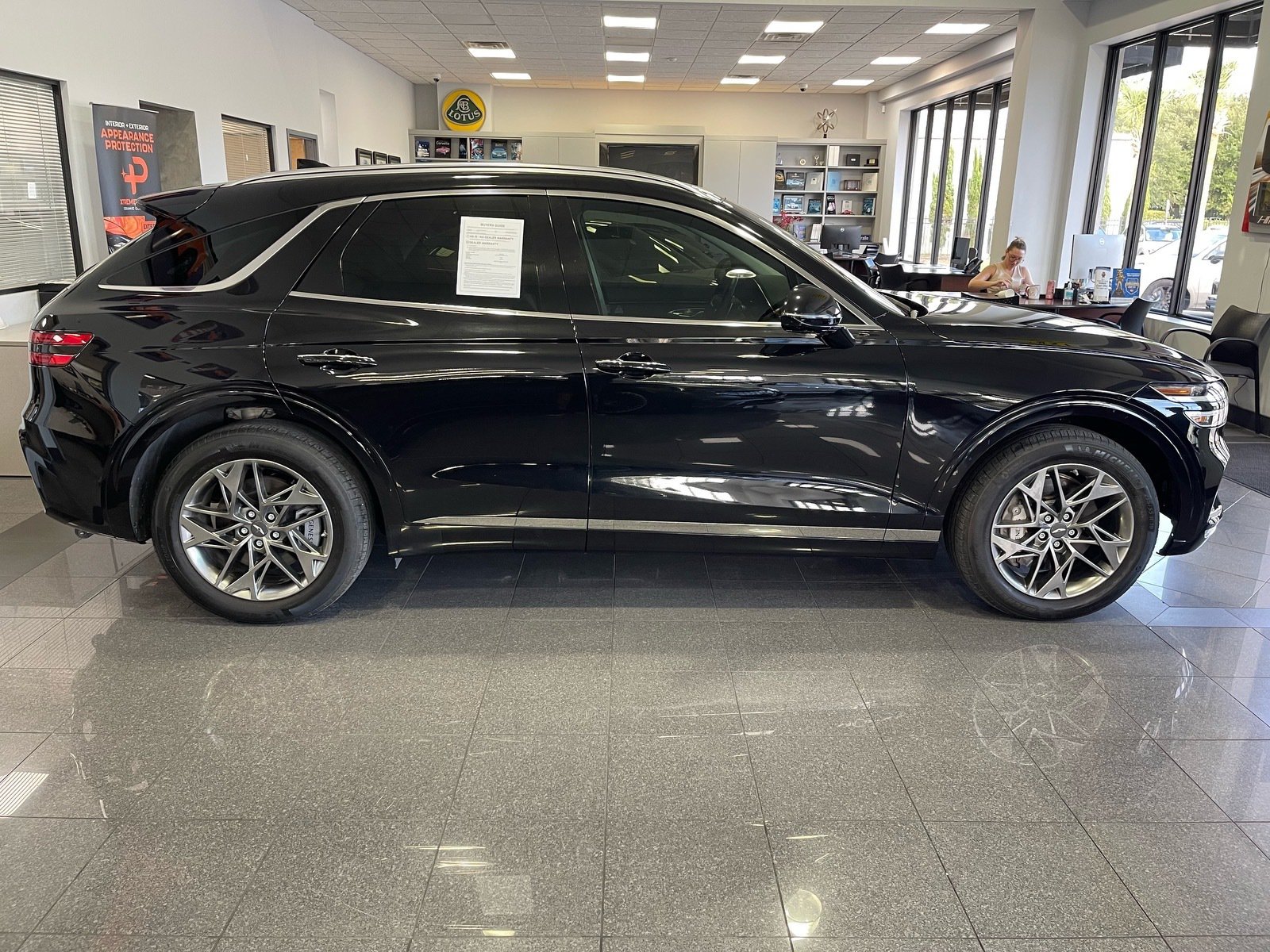 Used 2025 Genesis GV70 2.5T w/ Select Package AWD/4WD image 6